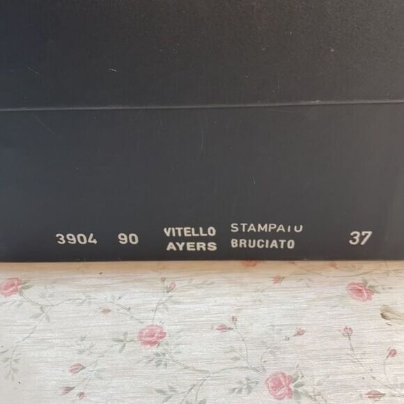 Dolce & Gabbana Womens Pointed Toe Slingback Stiletto Heels Size 38.5 Croc Embos - Picture 11 of 12